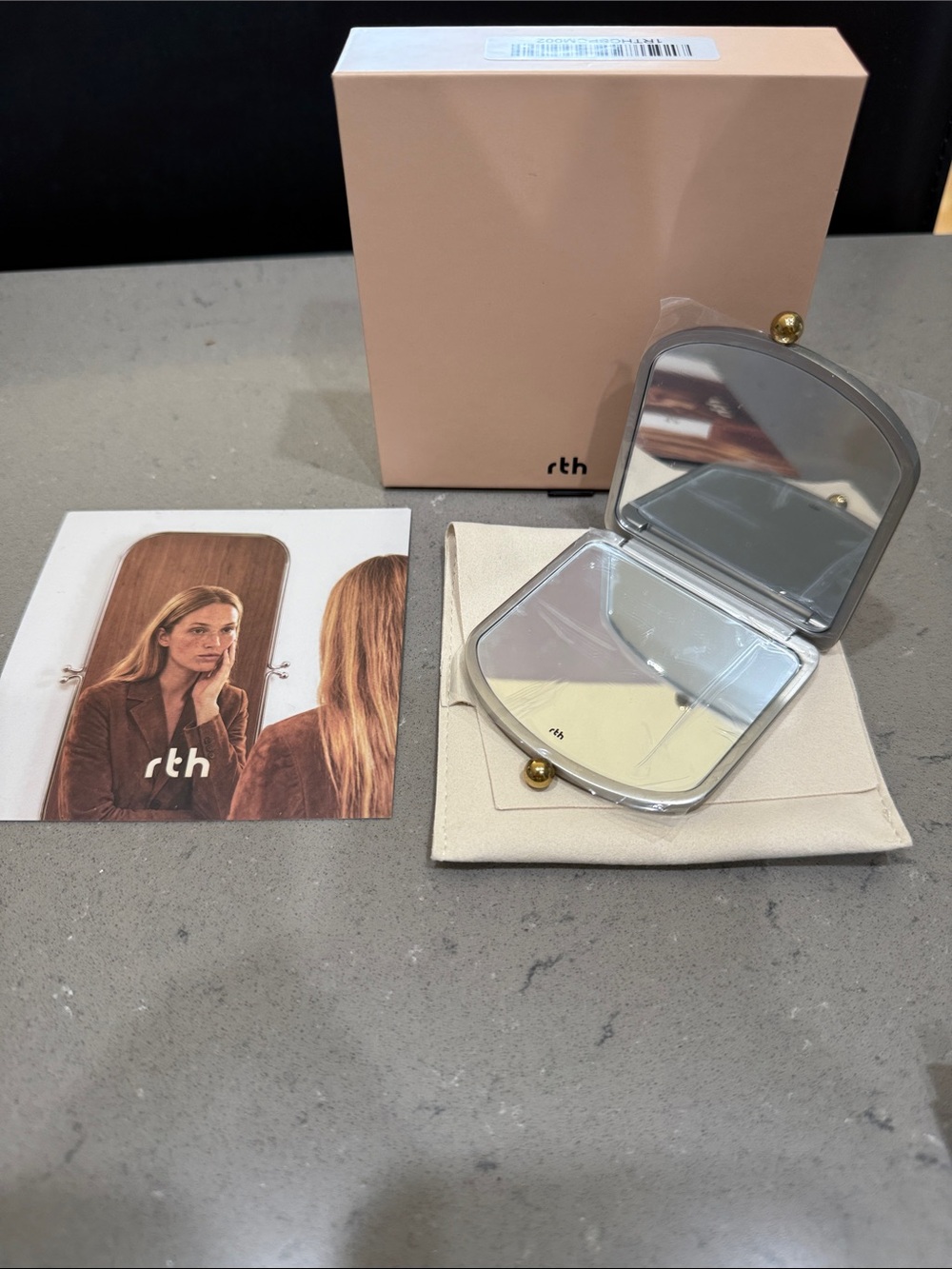 rth Compact Mirror with Pouch and box.  New/ Unused